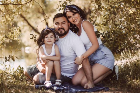 Աննա Դավթյանի ընտանեկան նոր ֆոտոշարքն ու առաջիկա այցը հայրենիք