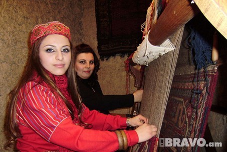 Գորգագործներն աշխատելիս