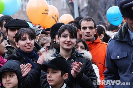 Սբ. Սարգսի տոնը Սիրահարների այգում