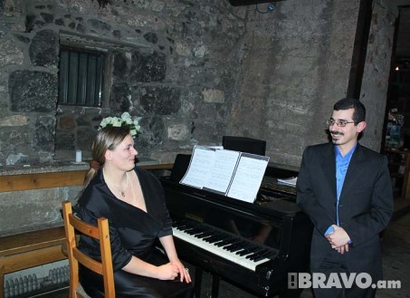 Una Karina Handes and Artur Avanesov