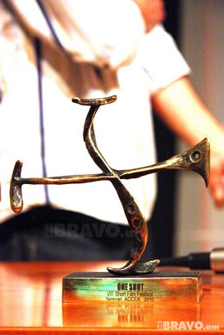 “Մեկ կադր 2010”