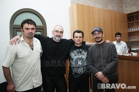 “Վահան Արծրունի եւ ընկերներ” խումբը