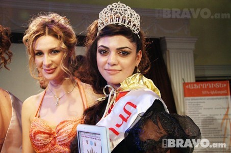 Marika Tunyan & Arevik Gevorgyan