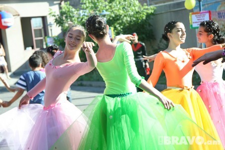 “Հեքիաթ” պարային համույթի ելույթը