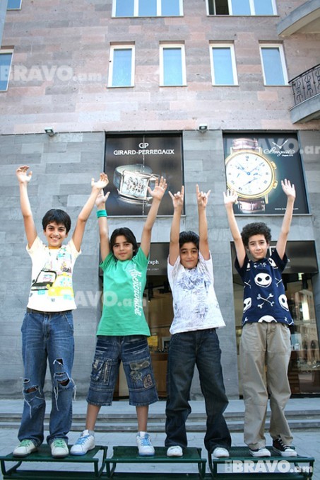 Razmik & Friends
