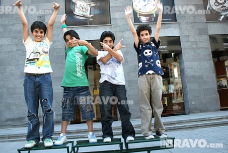 Razmik & Friends