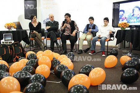 Orange ընկերությունը հրավիրել էր Վլադիմիր Արզումանյանին եւ “Hip-Hop Life” պարային խմբին