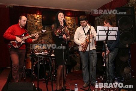 Ani Arzumanyan & FUNKYFIED PEOPLE BAND