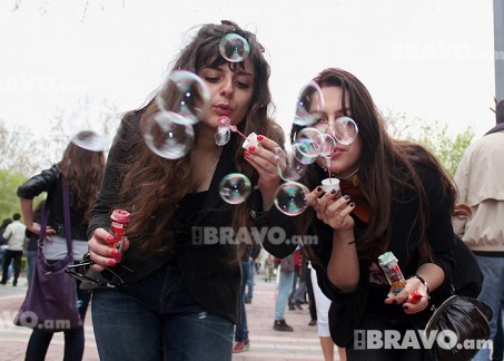Lena Gevorgyan & Emma