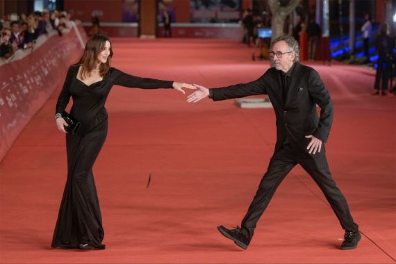 Մոնիկա Բելուչին եւ Թիմ Բարթոնը բաժանվել են