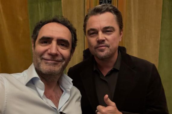 Կարեն Կարագուլյանն իր սիրելի դերասանի հետ լուսանկար է հրապարակել