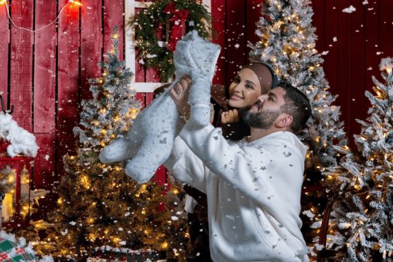 «1+1=3». Դավիթ Միրոյանի եւ Սոնա Աբրահամյանի դստեր առաջին Ամանորը