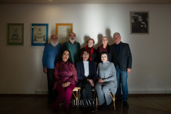 Սեղանի շուրջ՝ Մալյանի ուսանողների ու դստեր հետ. &laquo;37 տարի է՝ մեզ հետ չէ, բայց չկա մեկ օր, որ նրան չհիշենք&raquo;