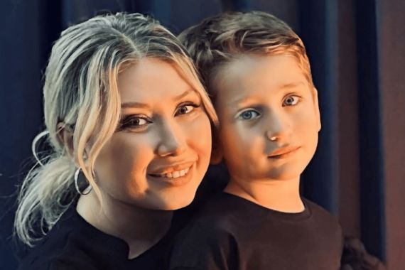 &laquo;Մամա, չեմ թողնի, որ որեւէ չար մարդ քեզ ցավեցնի&raquo;. Քրիստինե Պեպելյանի եւ որդու զրույցը