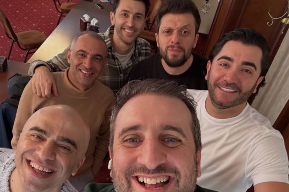 Ռոբերտ Մարտիրոսյանն Ինստագրամի էջ է բացել ու այդ առիթով &laquo;&laquo;Վիտամին&raquo;-ի երեք նոր համերգ է &laquo;մաղարիչ&raquo; անելու&raquo;