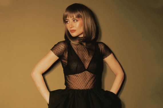 &laquo;Մի քիչ զուսպ, մի քիչ մերկ, բայց միշտ սիրահարված ինքս ինձ&raquo;. Ռոզի Ավետիսովայի նոր ֆոտոշարքը