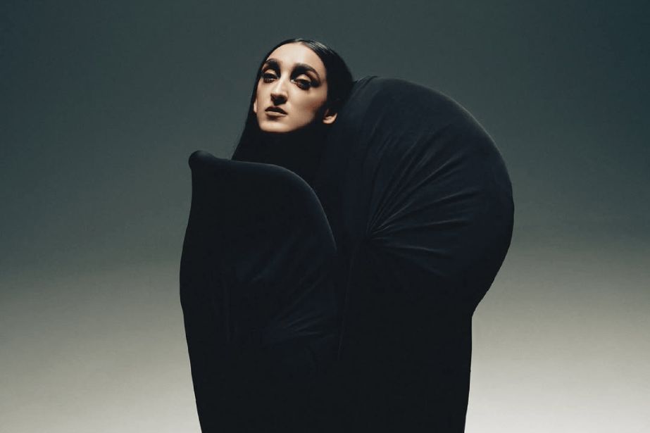 Արմինե Հարությունյանի &laquo;մուգ խեցին&raquo; ու &laquo;պայծառ մարգարիտը&raquo; 