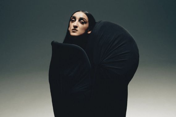 Արմինե Հարությունյանի &laquo;մուգ խեցին&raquo; ու &laquo;պայծառ մարգարիտը&raquo; 