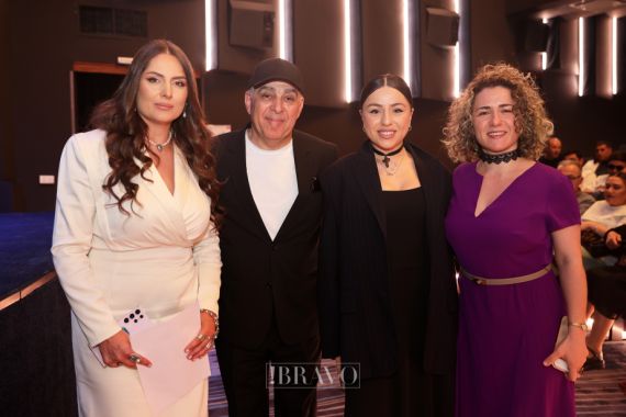 Արարատի հպարտ հայացքի ներքո. Արա Գեւորգյանի &laquo;1000 դհոլ&raquo; նախագիծն ու &laquo;Վերածնունդ&raquo; հոլովակի շնորհանդեսը