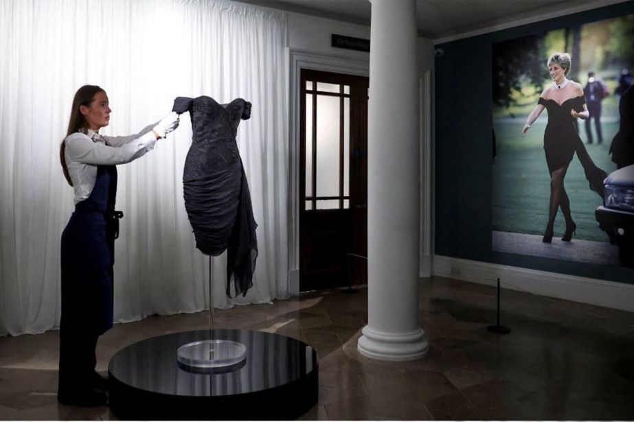 Sotheby's-ում աճուրդի կհանվի Լեդի Դիի՝ Քրիստինա Ստամբոլյանի ստեղծած &laquo;վրեժի զգեստը&raquo; 