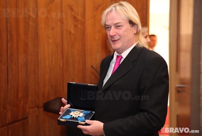 Ջեֆ Դաունս